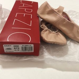Capezio Daisy 205C Ballet 12M